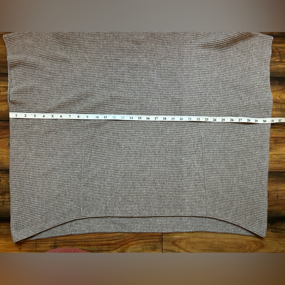Vince Women's Wool Cashmere Ribbed Taupe Knit Poncho Sweater Small/Medium - Picture 9 of 9